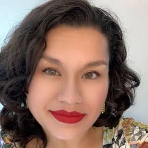 Meet your Posher, Isabel
